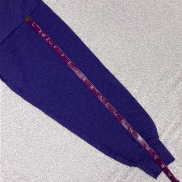 Vintage Disney store Purple Princess Crewneck sweatshirt size medium - Picture 5 of 8